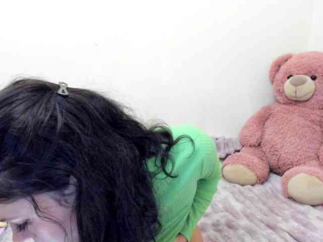 Honeykrisspussy webcam