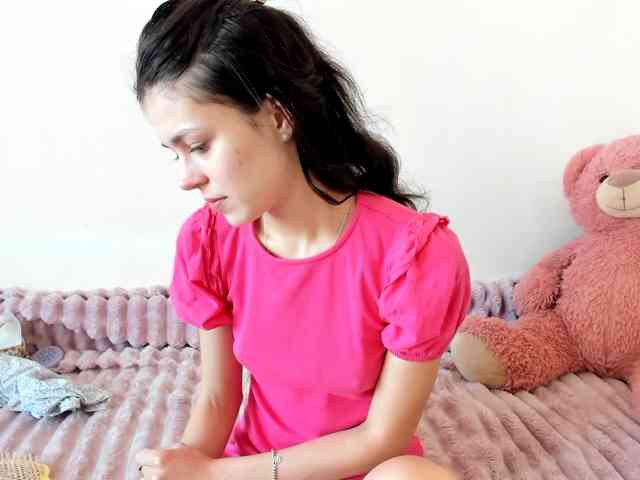 Honeykrisspussy webcam