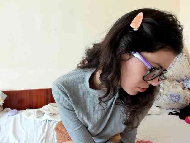 Honeykrisspussy