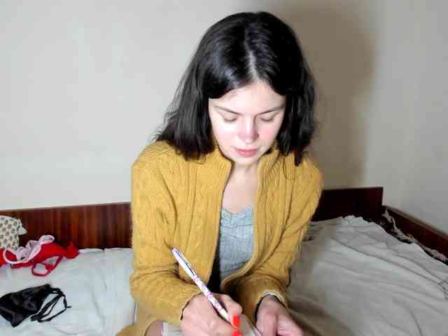 Honeykrisspussy webcam