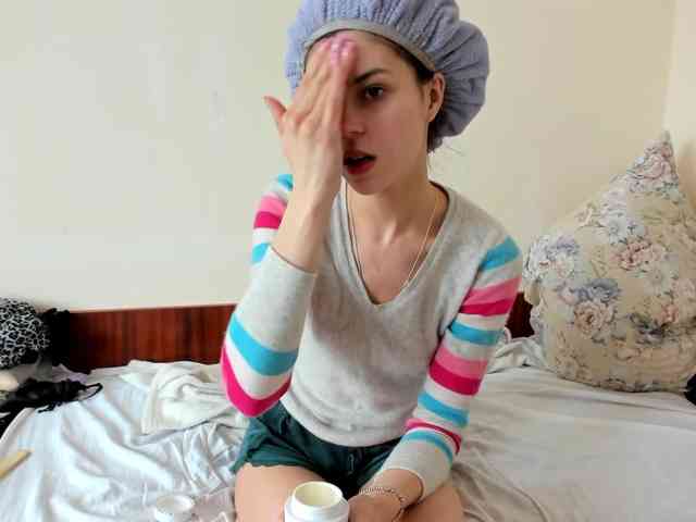 Honeykrisspussy webcam