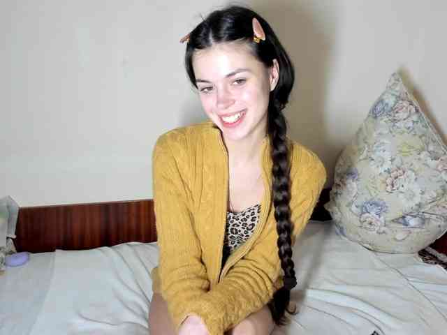 Honeykrisspussy webcam