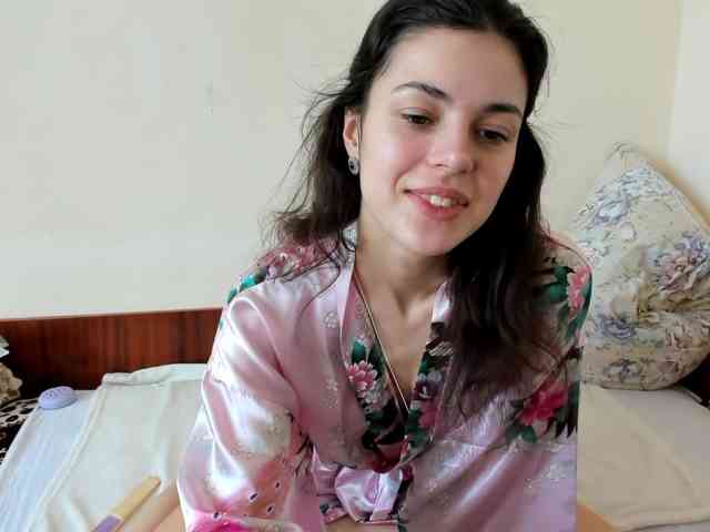 Honeykrisspussy webcam