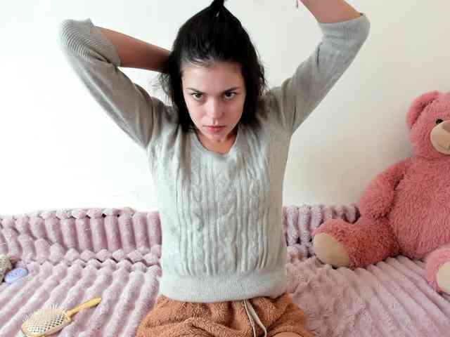 Honeykrisspussy webcam
