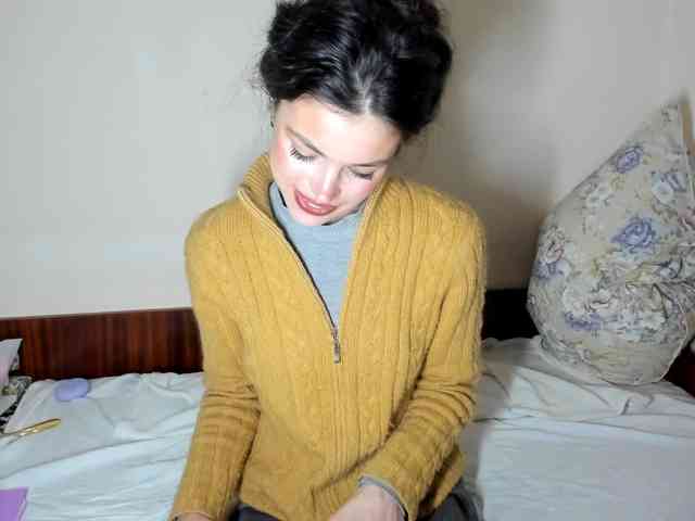 Honeykrisspussy webcam