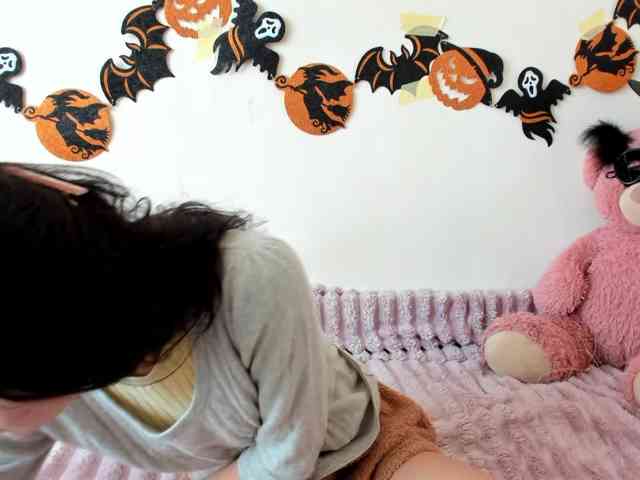 Honeykrisspussy webcam