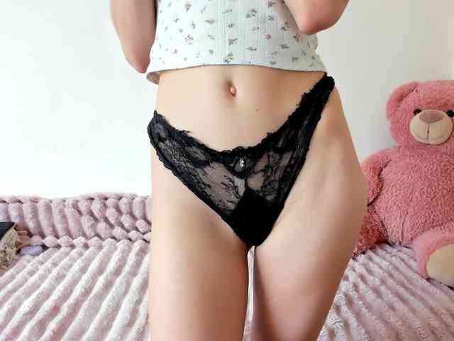 Honeykrisspussy webcam