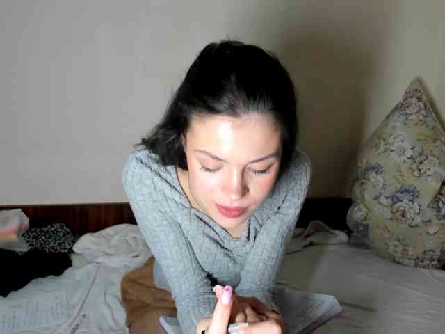 Honeykrisspussy webcam