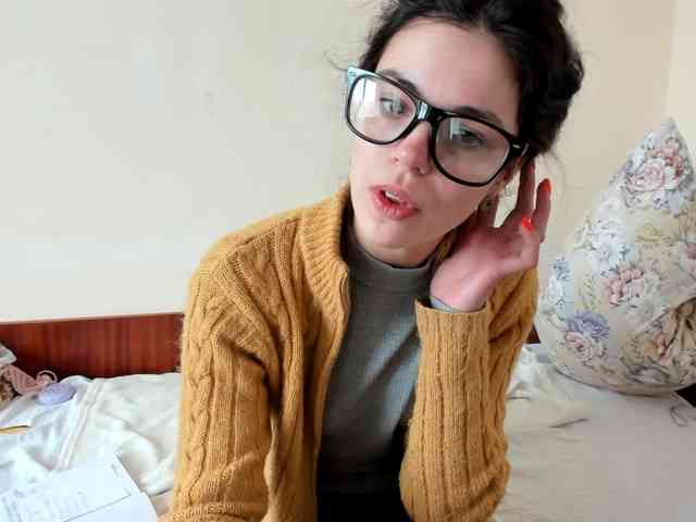 Honeykrisspussy webcam