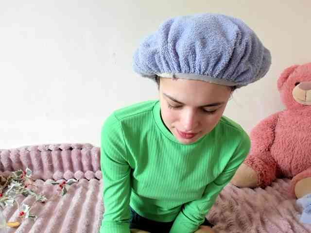Honeykrisspussy webcam