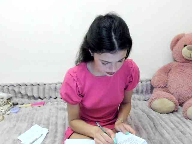 Honeykrisspussy webcam