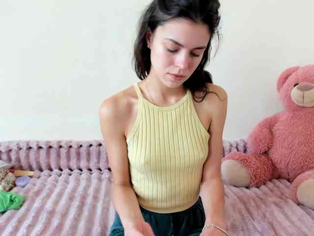 Honeykrisspussy webcam