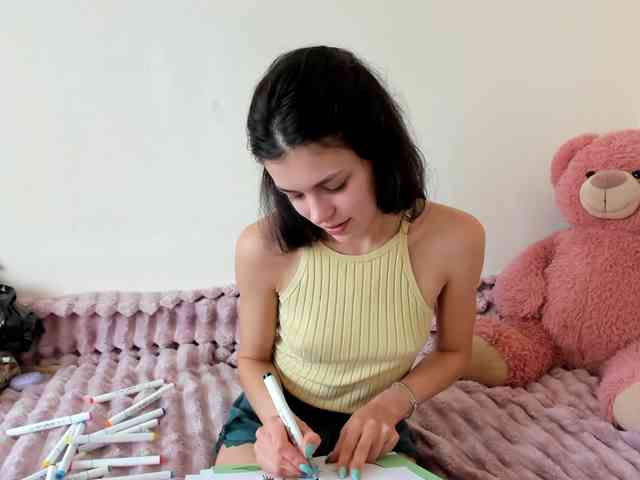Honeykrisspussy webcam