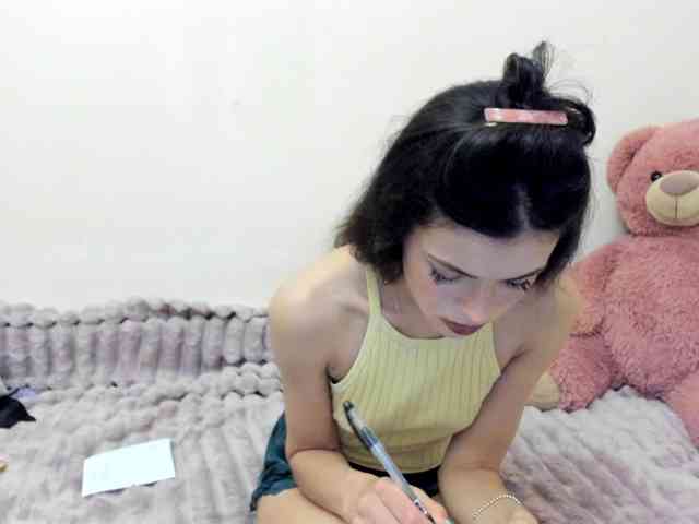 Honeykrisspussy webcam