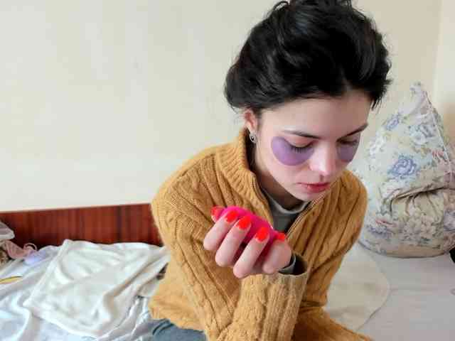 Honeykrisspussy webcam