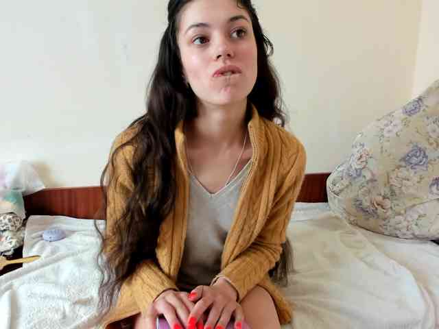 Honeykrisspussy webcam