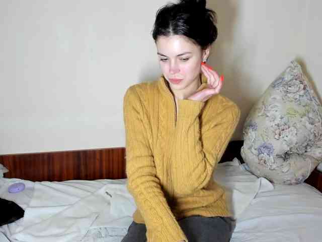 Honeykrisspussy webcam