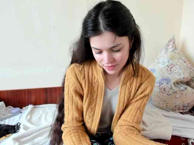 Honeykrisspussy webcam