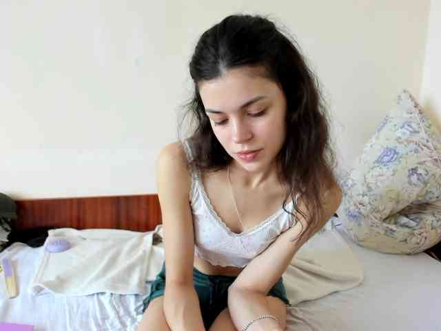 Honeykrisspussy webcam