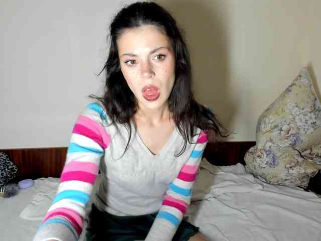 Honeykrisspussy webcam