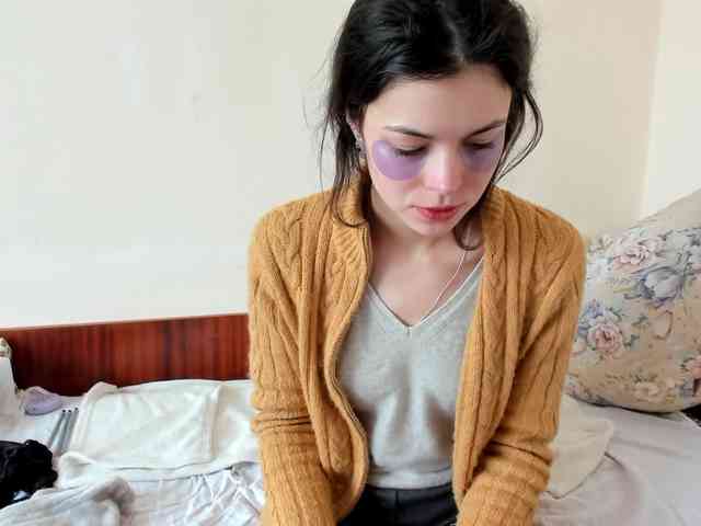 Honeykrisspussy webcam