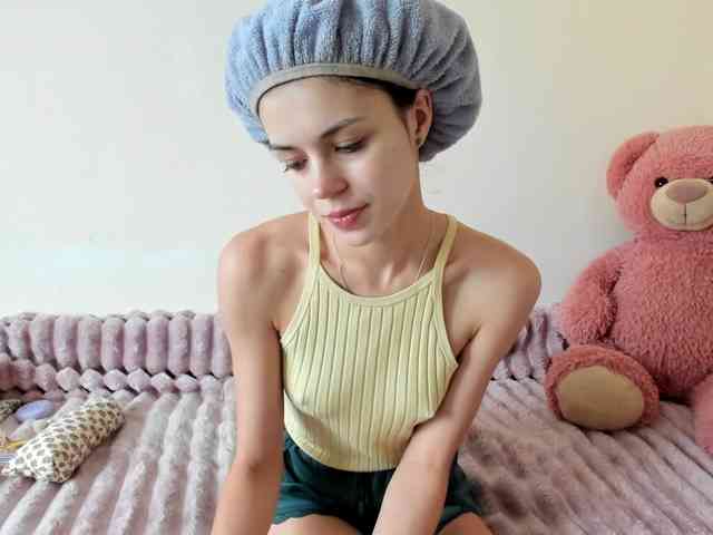 Honeykrisspussy webcam