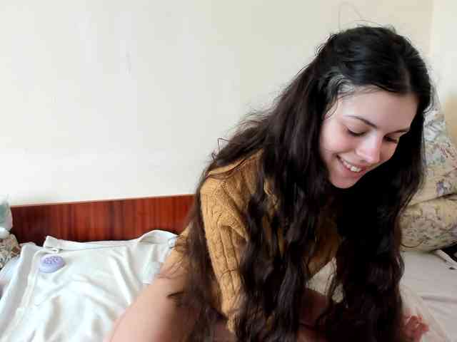 Model: Honeykrisspussy