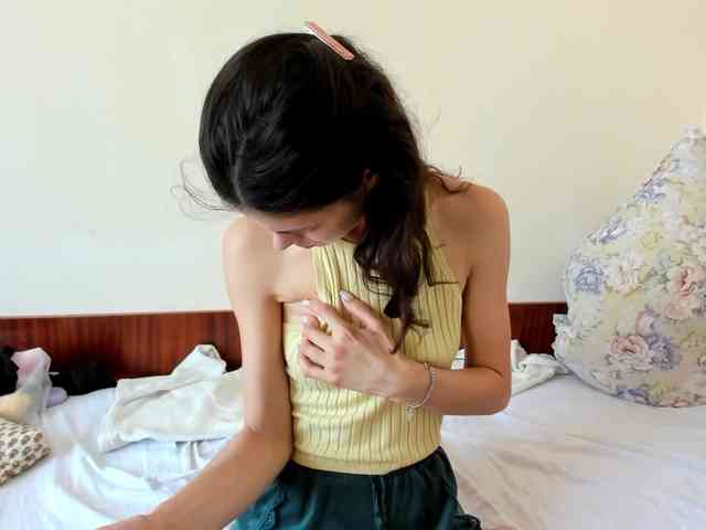 Honeykrisspussy webcam