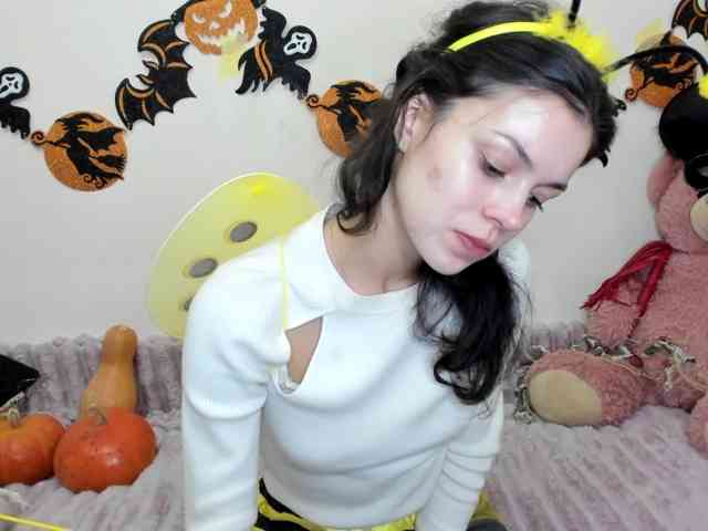 Model: Honeykrisspussy