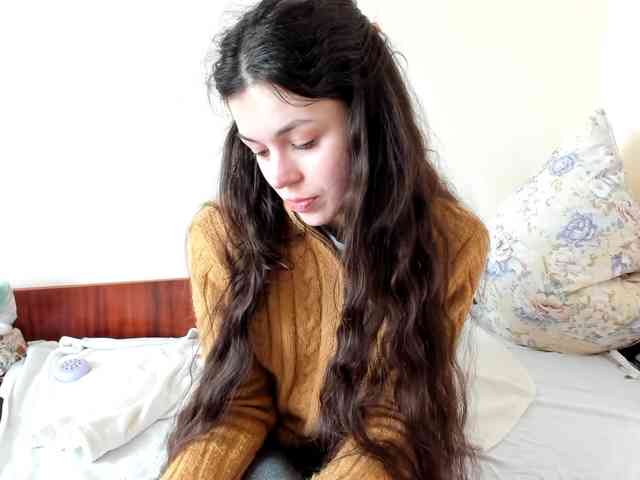 Модель: Honeykrisspussy