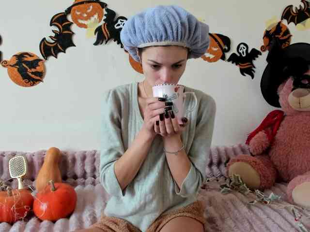 Honeykrisspussy webcam