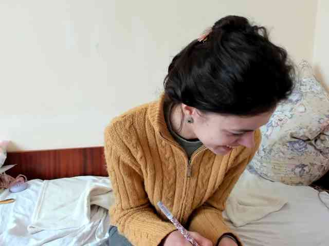 Honeykrisspussy webcam