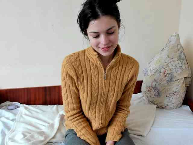 Honeykrisspussy webcam
