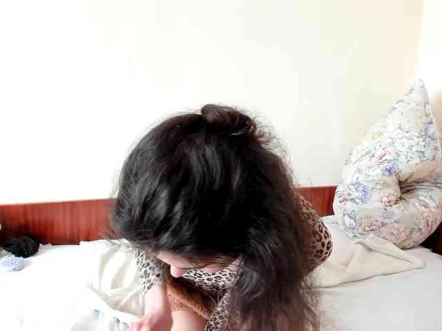 Honeykrisspussy webcam
