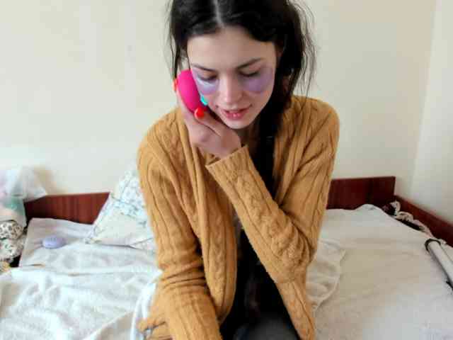 Honeykrisspussy webcam