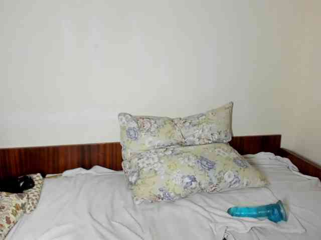 Honeykrisspussy webcam