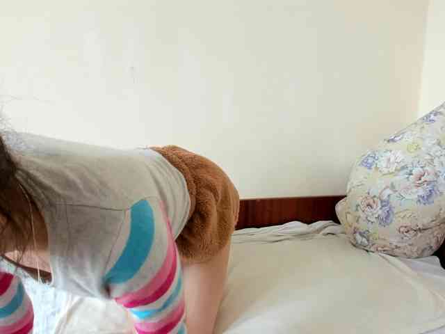 Honeykrisspussy webcam