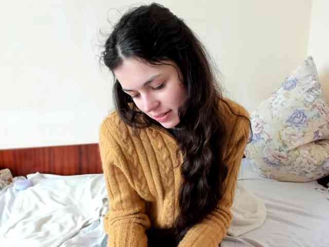 Honeykrisspussy webcam