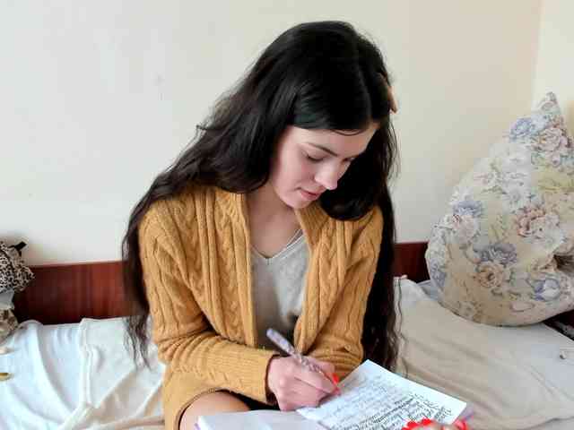 Honeykrisspussy webcam