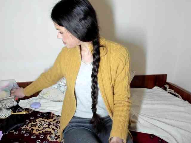 Honeykrisspussy webcam