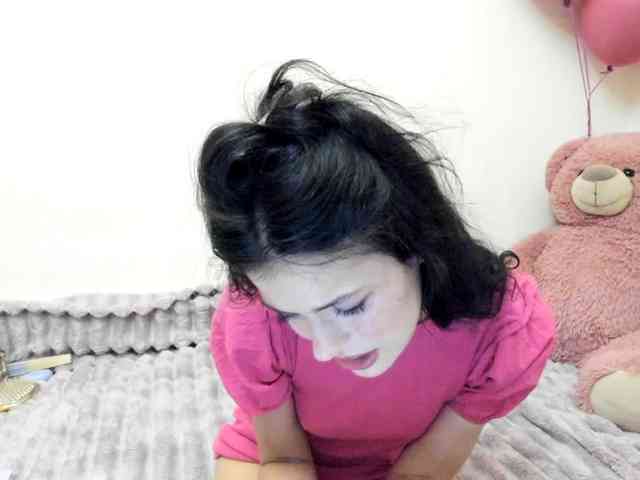 Honeykrisspussy webcam