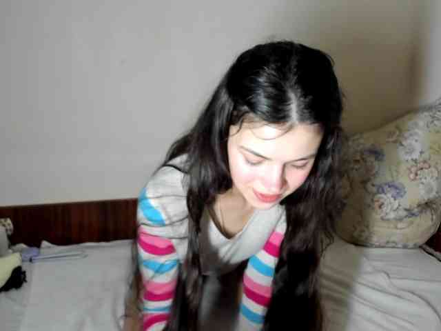 Honeykrisspussy webcam