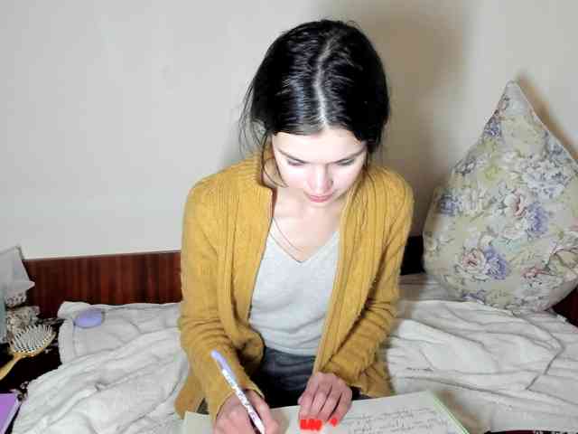 Honeykrisspussy webcam