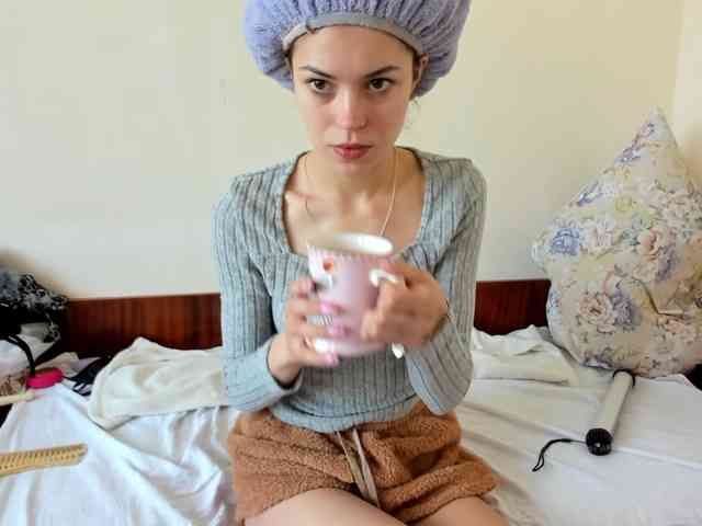 Honeykrisspussy webcam