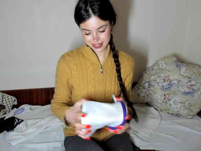 Honeykrisspussy webcam