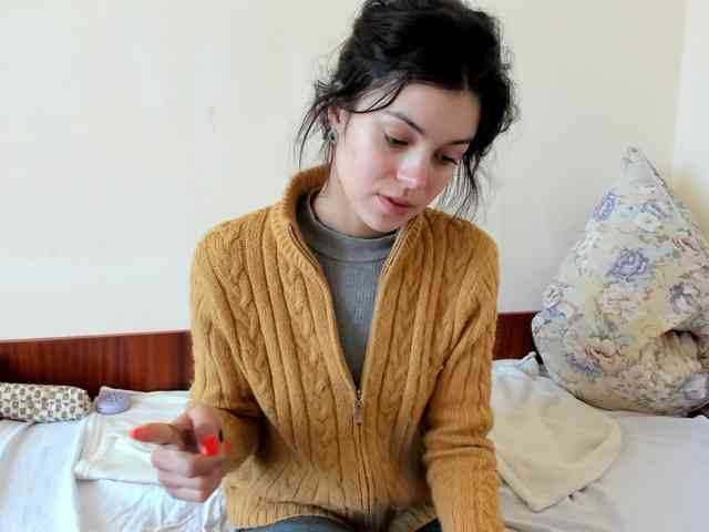Honeykrisspussy webcam
