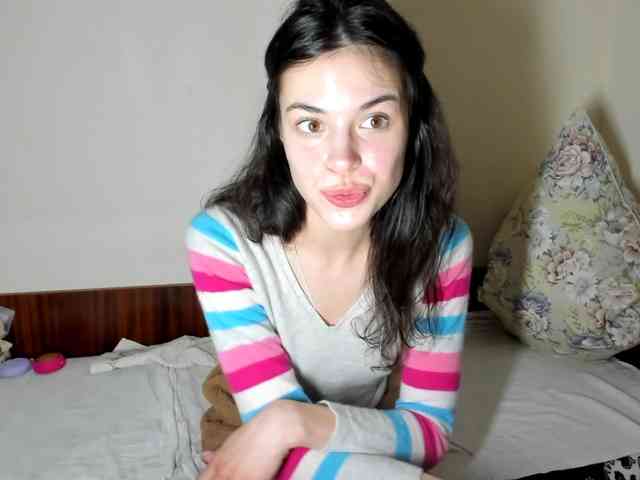 Honeykrisspussy webcam