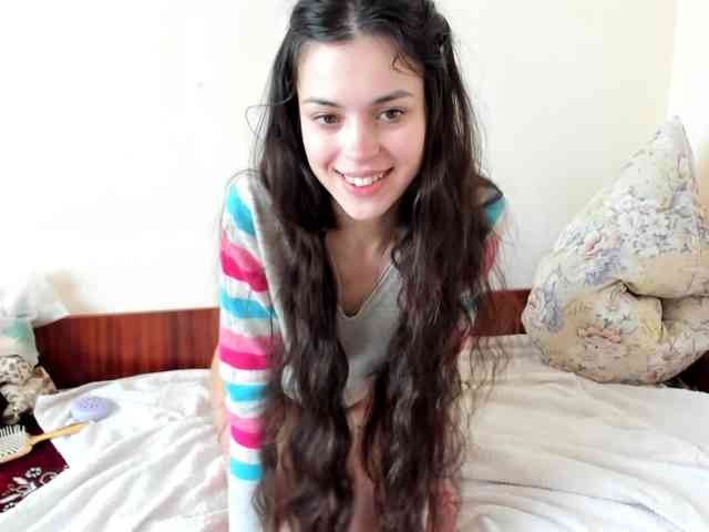 Honeykrisspussy webcam