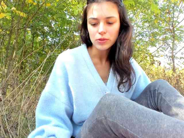 Honeykrisspussy webcam