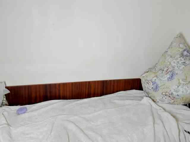 Honeykrisspussy webcam